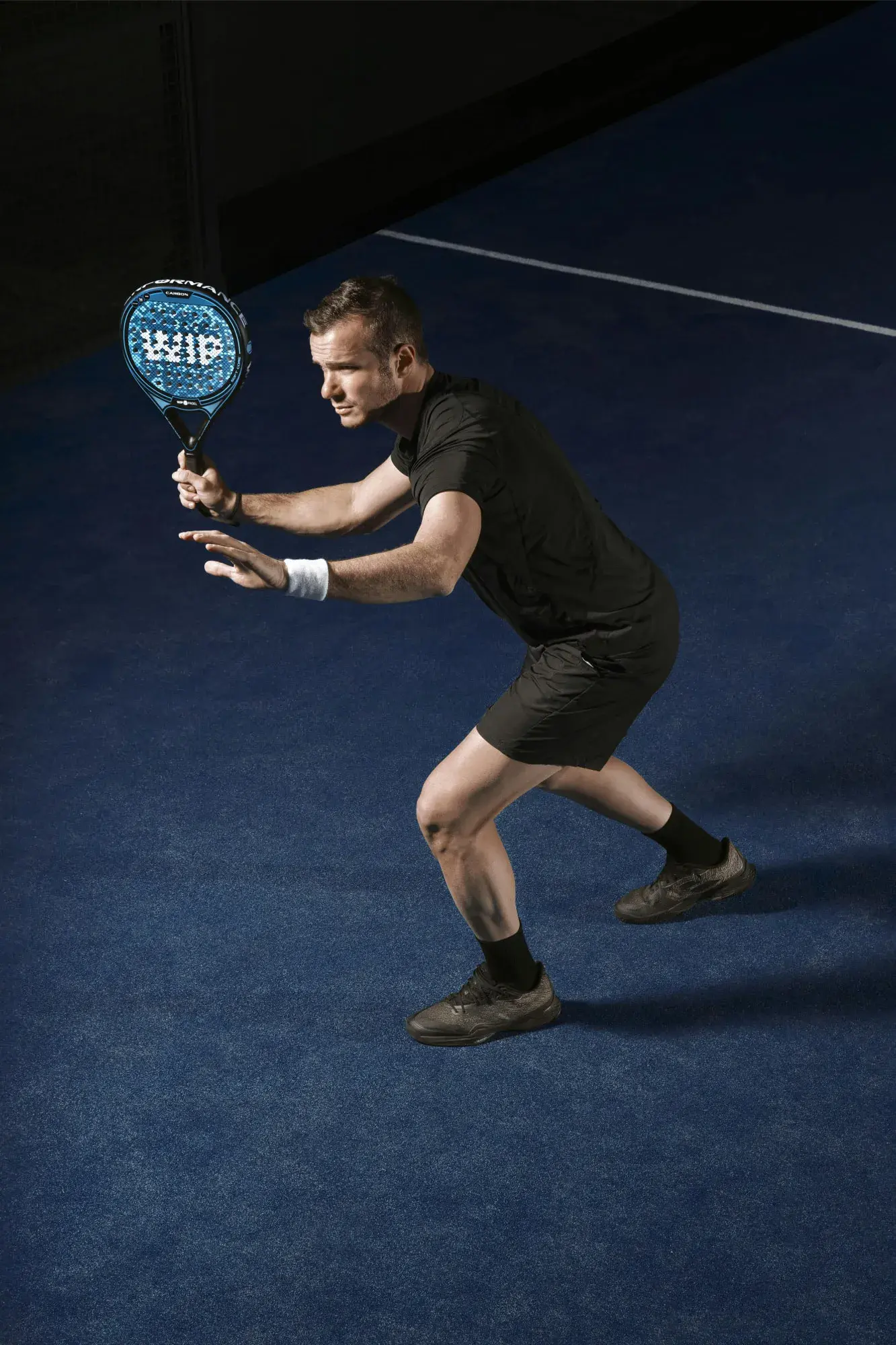 padel-speler-heren-in-actie padel speler